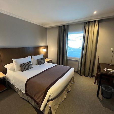 Hotel Martin Gusinde Puerto Natales Exterior photo